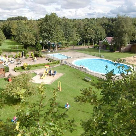 Vakantiepark T Urkerbos - Blokhutje Екстериор снимка